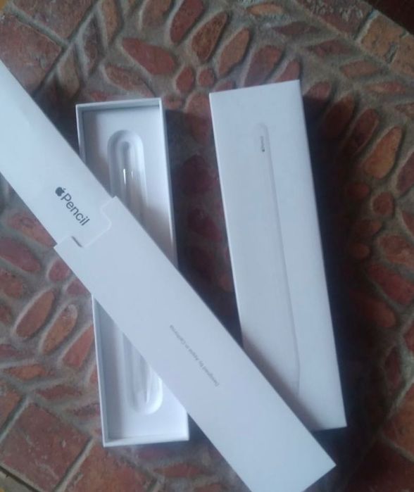 IPad Air M1 (5th Generation) + Magic Keyboard + Magic pencil