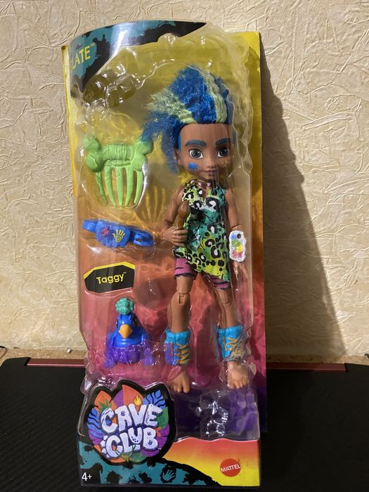 Куклу Cave clyb.
