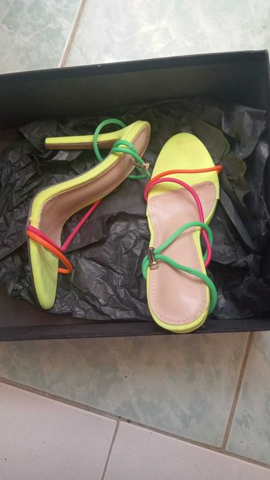 Sandale noi chic