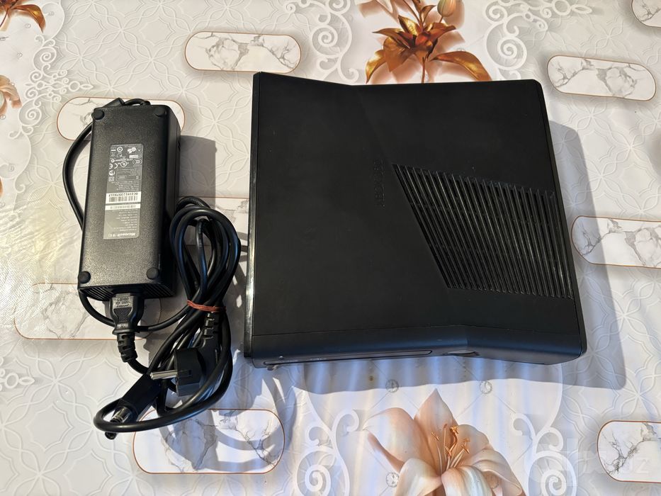 Продам Xbox 360 250GB