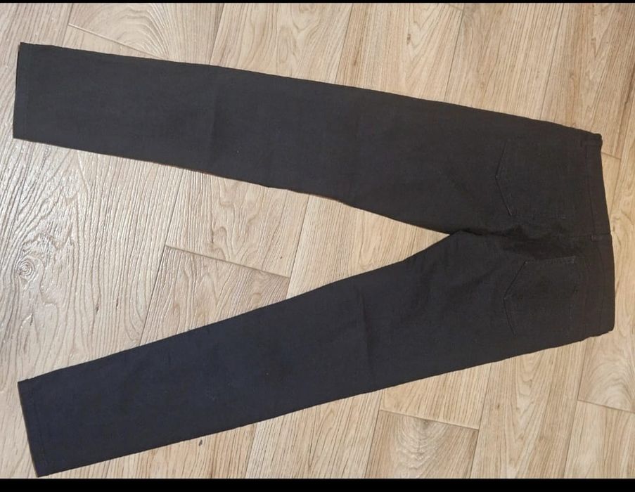 Blugi de damă marca H&M