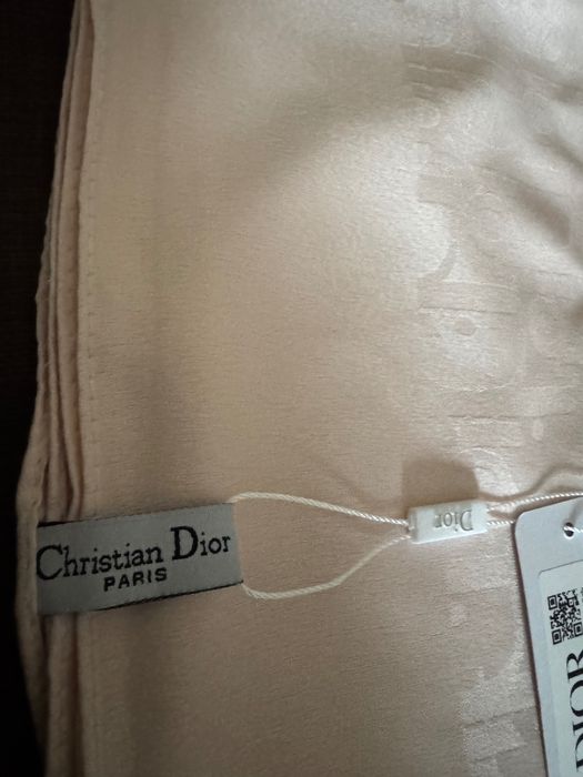 Dior-Чисто нов автентичен дамски копринен шал