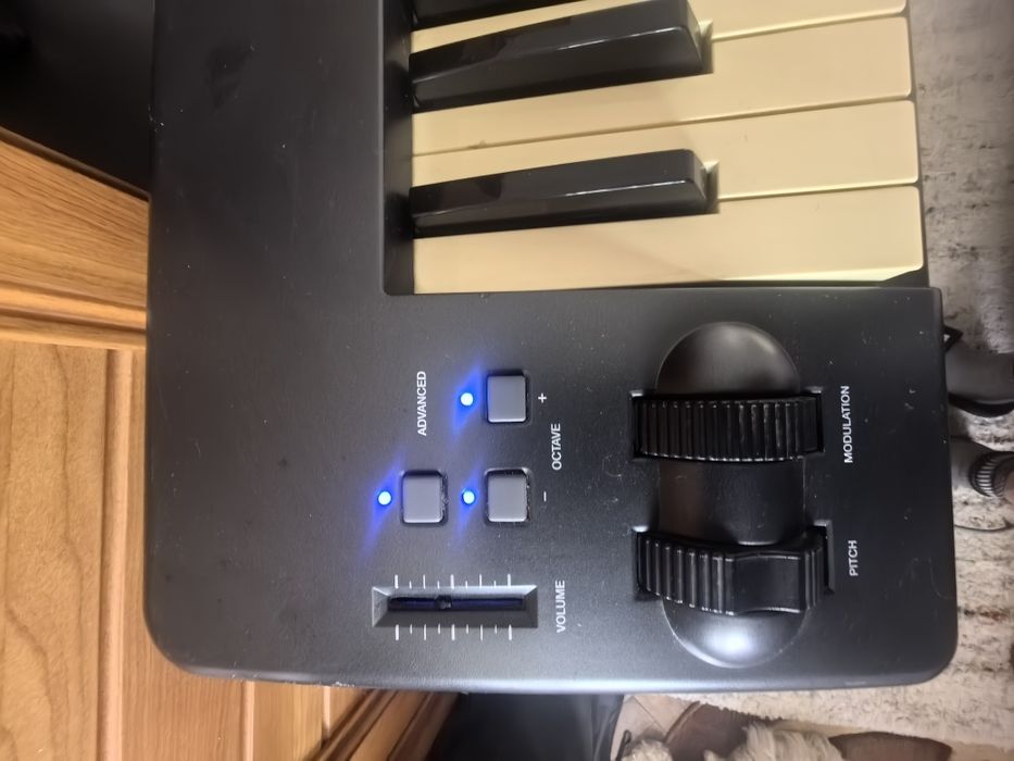 Alesis Q88 Midi Controller