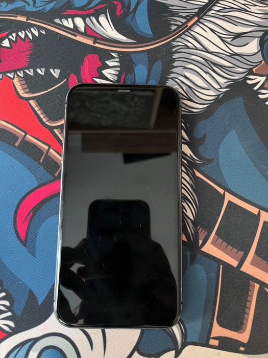 Iphone 11 в хорошем состояни