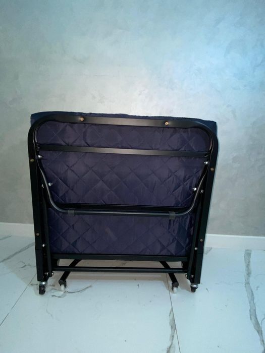 Кровать раскладушка с матрасом