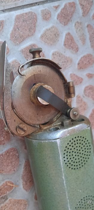 Машина за рязане на Мокет Винил за Кожа  Платове