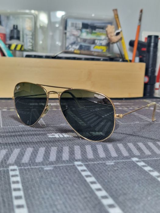 Ray Ban Aviators златна рамка, черни стъкла