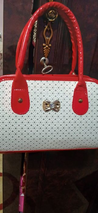 Sumka sotiladi yangi