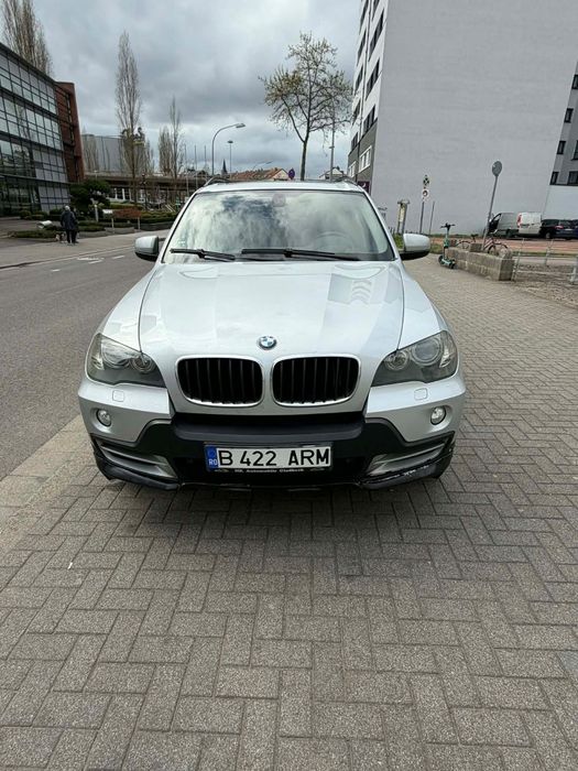 Vand x5 impecabil mecanic si estetic pt anul 2010