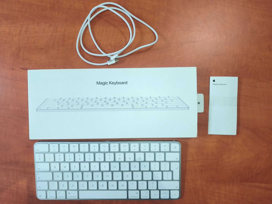 Tastarurā Apple Magic Keyboard (originalā) - nouā, în cutie