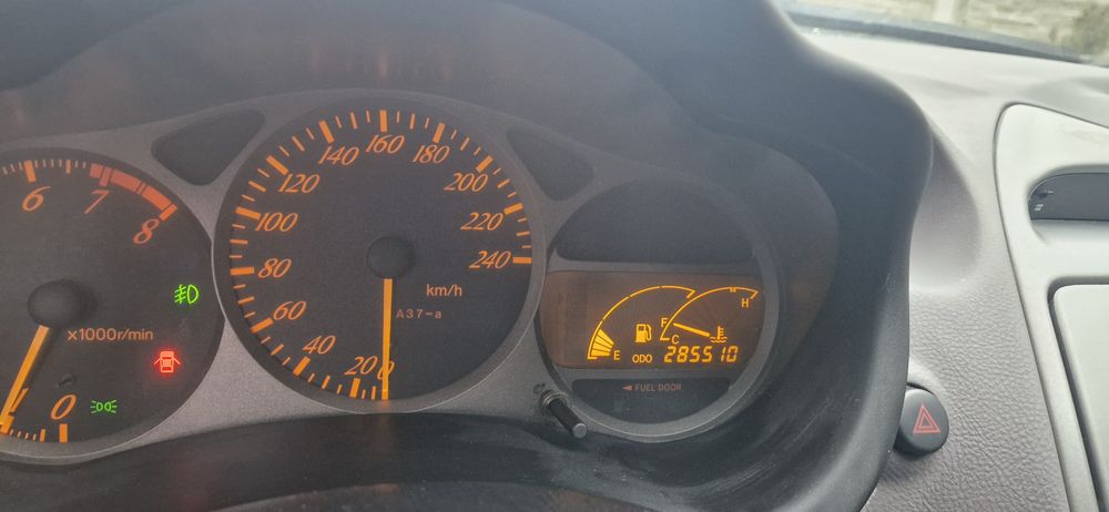 Vand Toyota fără schimburi sau variante