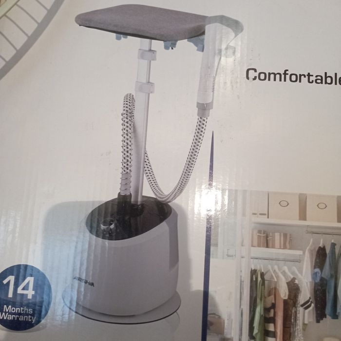 Утюг паровой .новый 500000сум