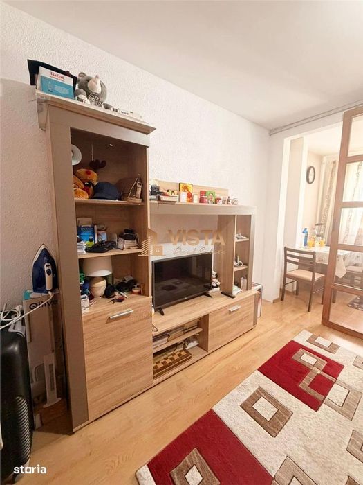 Garsoniera etaj 24 , centrala proprie, Tractorul, Brasov
