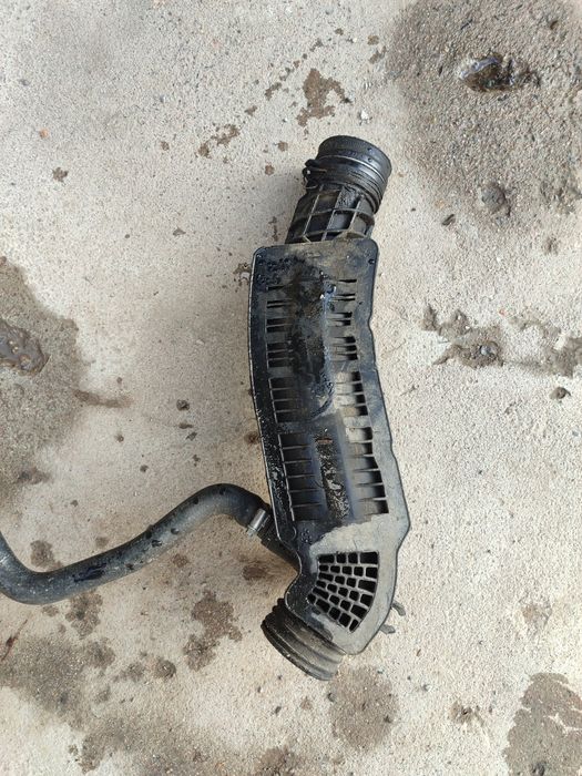 Мерседес. Патрубок интеркуллера. Подходит на разные модели.