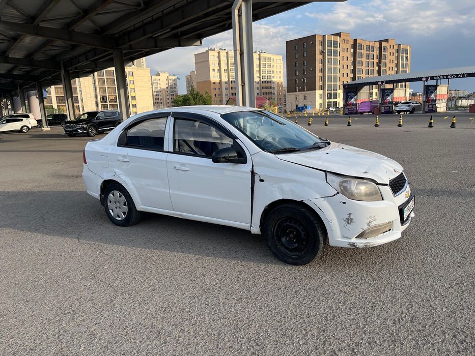 Продам машину nexia R3