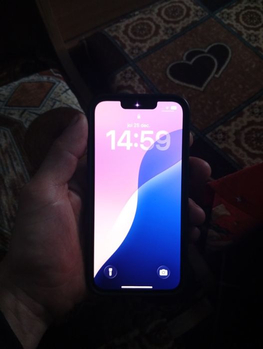 Vând /schimb iPhone 13