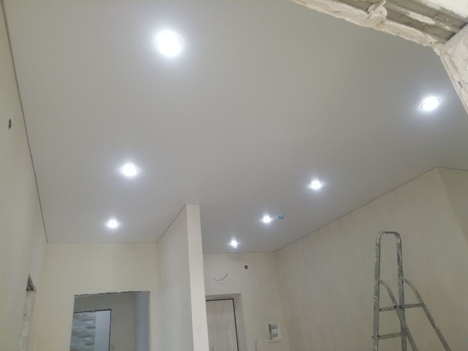 Натяжные потолки