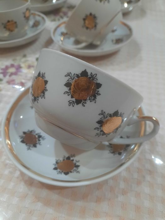 Рижский фарфор, чайный сервиз 
"Золотая роза" на 6 персон