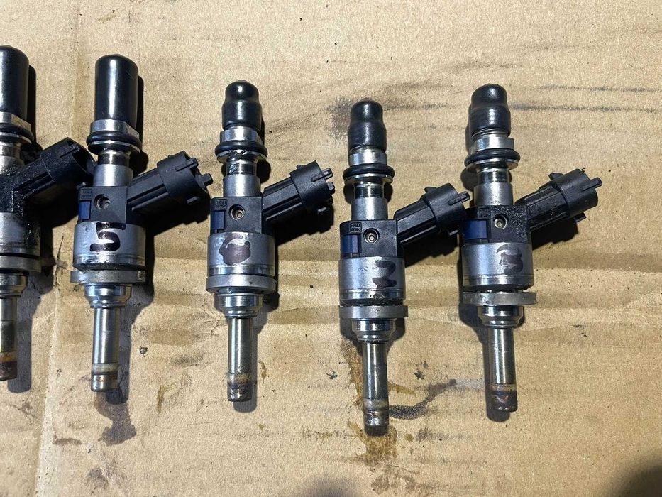 Горивен Инжектор Porsche Cayenne 957 4,8I V8