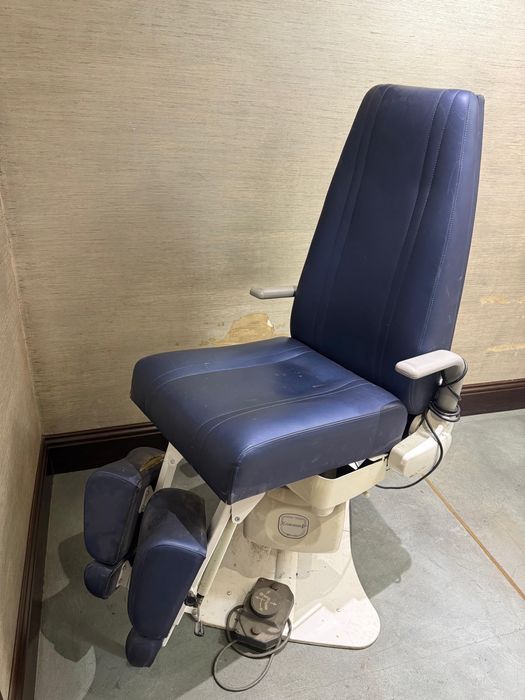 Подолгическое кресло