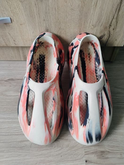 Продавам Foam Runner