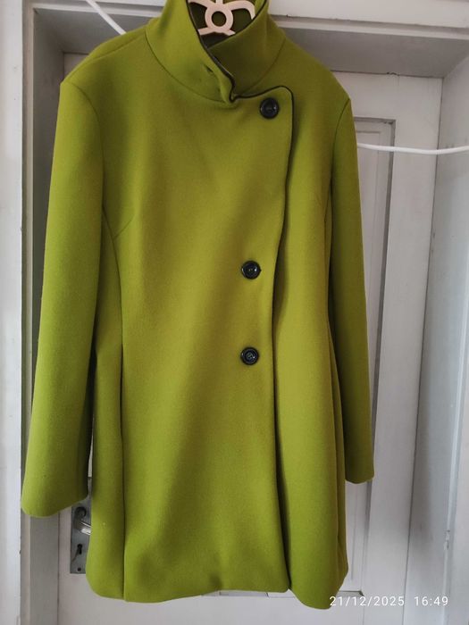 Зелено палто Италия