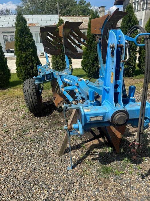 Plug arabil 3+1 cormane Lemken EurOpal 5 fabr. 2022, reversibil hidraulic, perfecta stare