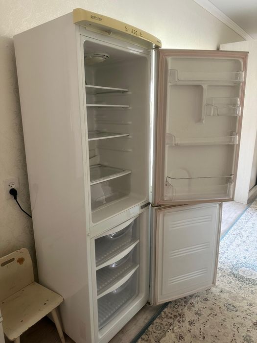 Продам холодильник