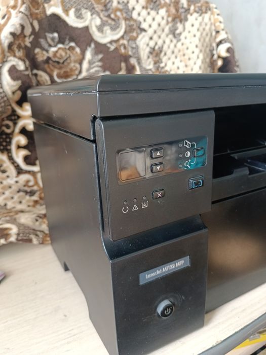Принтер сканер копир HP LJ m1232