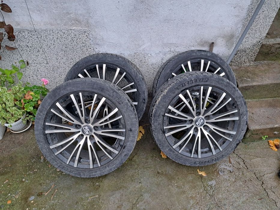 Гуми с джанти 17 цола 5×114.3