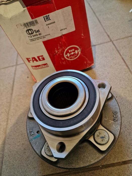 Butuc cu rulmenti roata fata  Insignia A