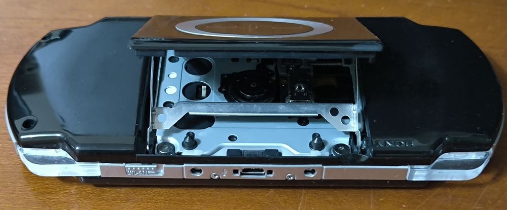 PSP-2000 продам или обменяю