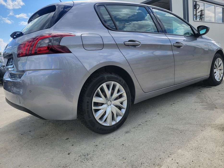Peugeot 308 Hatchback 1.5 Bluehdi 131 cp E6 An 2018