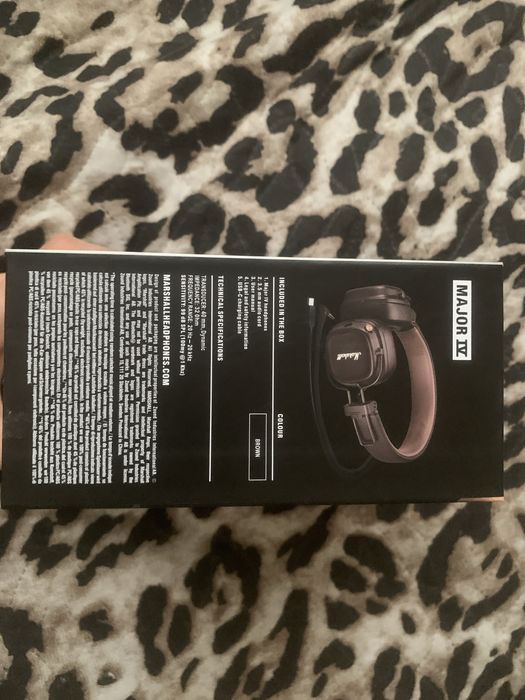 Продам наушники Marshall 4