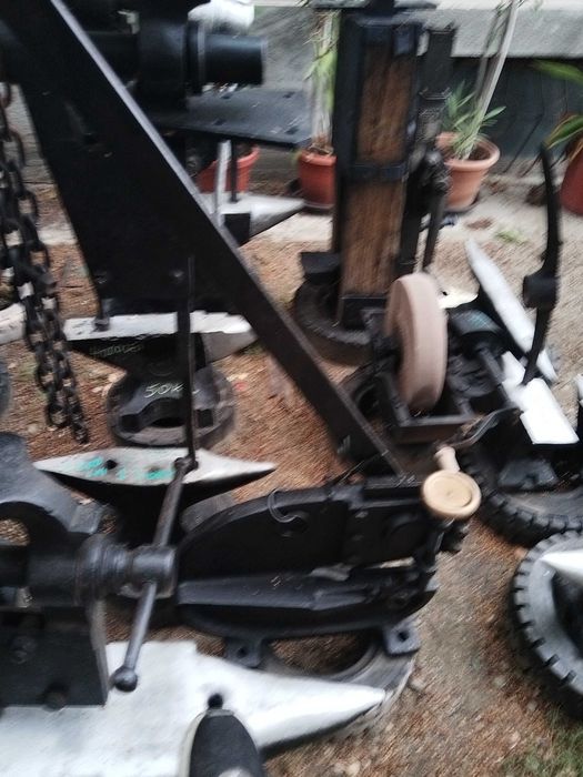 Nicovala foarte veche de colectie menghina