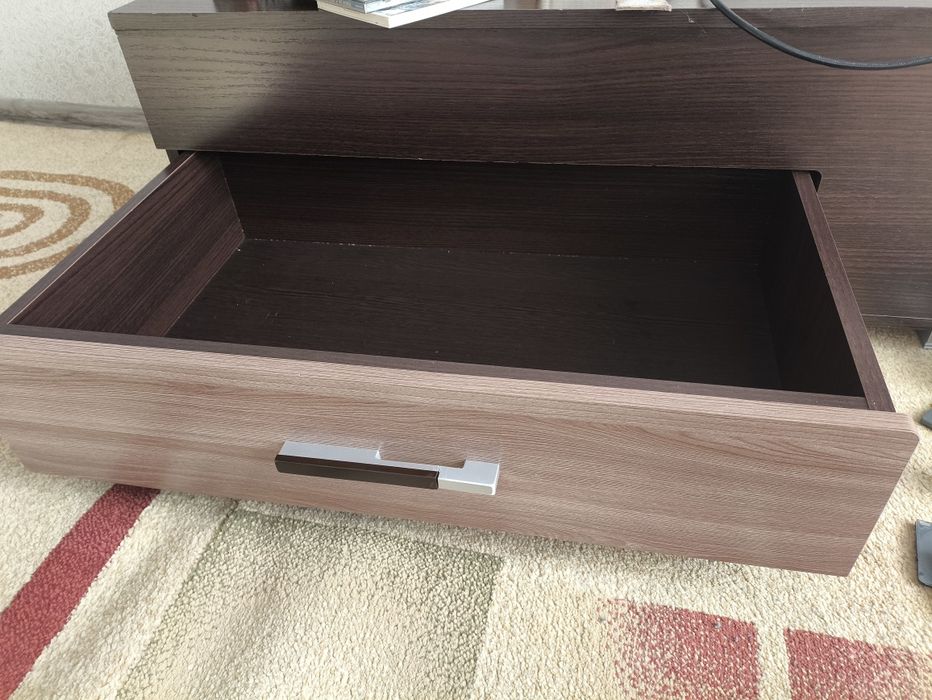 Продам тумба под телевизор