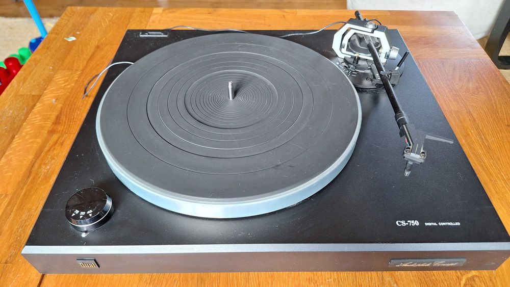 грамофон Dual CS-750 Audiophile Concept
