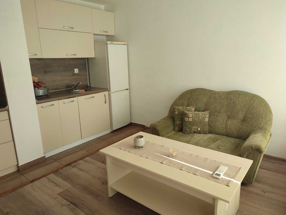 Дава се под наем Двустаен апартамент в Пловдив, Гагарин - 63 кв.м за 459 € - Снимка #2