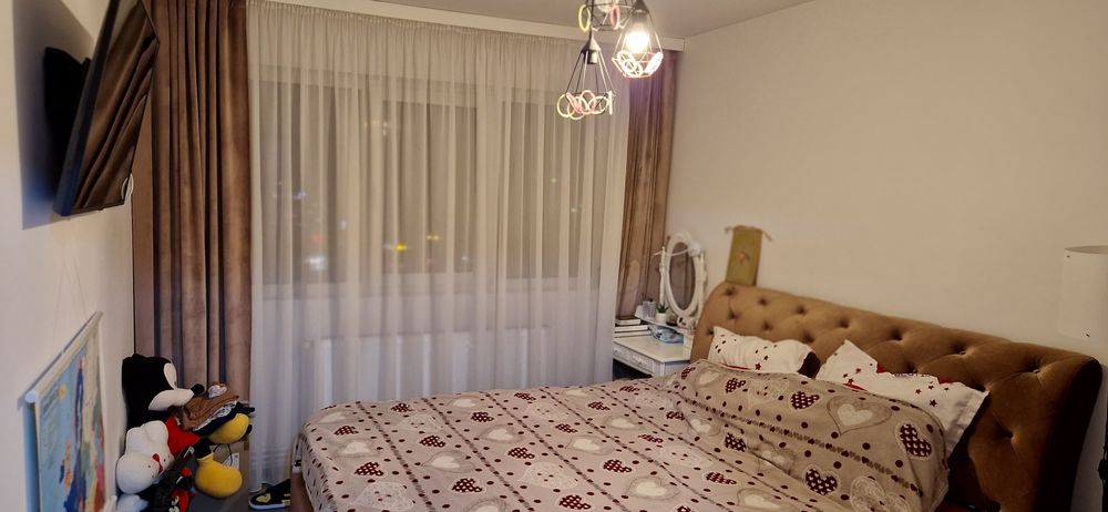 Vand Apartament 2 camere 55 mp CENTRAL
* complet utilat și mobilat direct proprietar