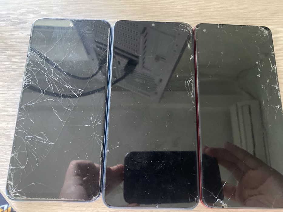 Телефоны на запчасти