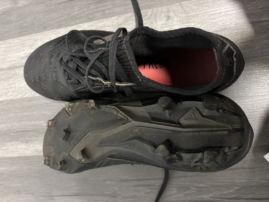 Ghete Fotbal ADIDAS PREDATOR FG - Negru Mat - Mărimea 42 2/3