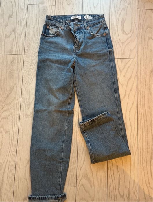 Blugi drepti • Pull &Bear• 34