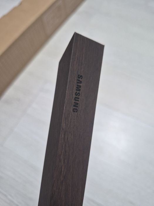 Rama Televizor Samsung 55" / 138 cm, Brown, noua