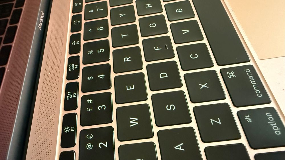 MacBook retina a1534 rose за части