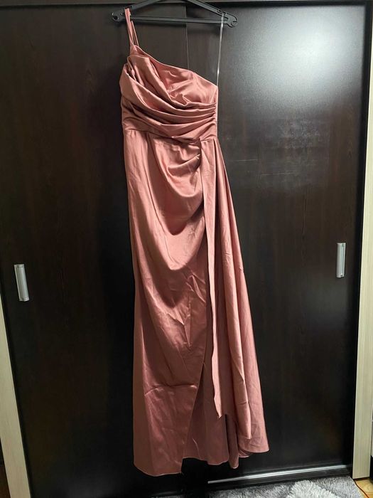 Официална Сатенена рокля