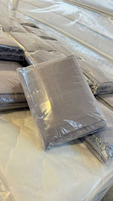 PACHET Pat metalic etajat + 2 saltele + Set complet lenjerie !