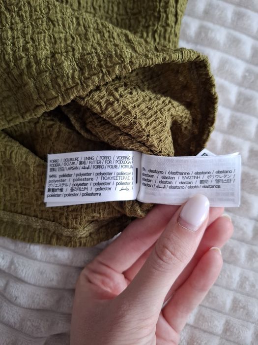 Дамска блуза Bershka с дълъг ръкав - маслинено зелена