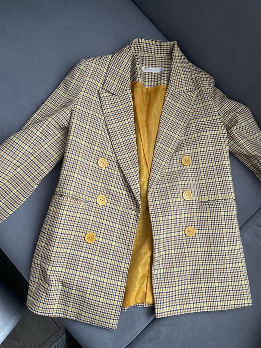 Пиджак желтый