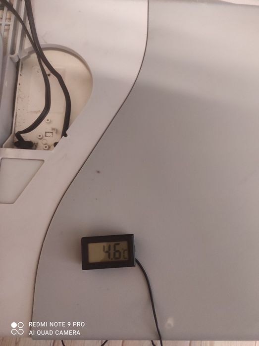 Хладилна чанта Mobicool с външни забележки