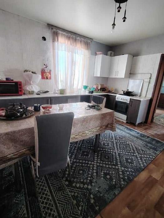 Трехкомнатный дом в районе ДЭУ